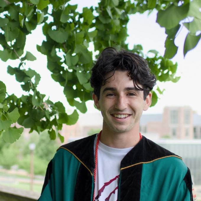 Headshot of Noah Stovitz